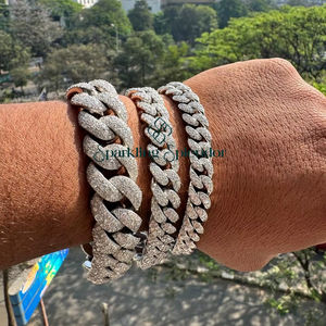 Pulsera de Cadena Iced Link de Plata 925 Chapada en Oro de Alta Calidad, Estilo Hip Hop Cubano, con Moissanita VVS Certificada, Esplendor Brillante - Product Image 1