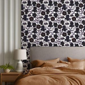Carta da Parati Vintage Bianca e Nera Facile da Applicare con Fiori Gotici e Piante a Forma di Fungo - Product Image 2
