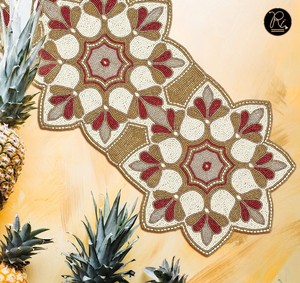 Camino de mesa estilo boho de 39 pulgadas de largo con borlas de cuentas de madera hechas a mano, caminos de mesa rústicos vintage blancos bordados. - Product Image 4