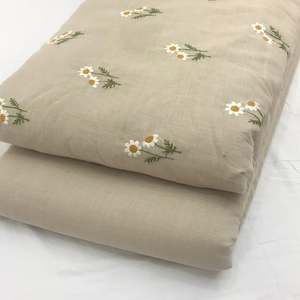 Tissu en dentelle de georgette polyester de haute qualité avec broderie malteuse pour vêtements de mariée, textiles de maison et confection de vêtements - Product Image 5