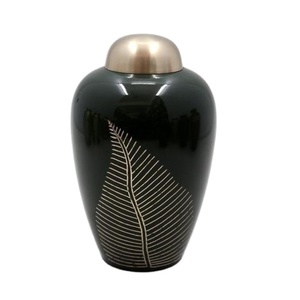 Urnes funéraires finies en émail noir pour cendres humaines Urnes en métal de décoration d'intérieur modernes et élégantes fabriquées en Inde - Product Image 1