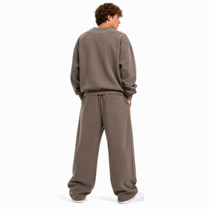 Sweat-shirts à capuche oversize de haute qualité, sweat-shirts à col rond avec logo en relief ton sur ton personnalisé, joggers, athleisure en molleton de coton épais de luxe, fabrication OEM - Product Image 3