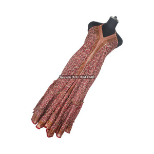 Indian Pakistani Cotton Saree/Shari/Shari Hippy Boho Modern Style New Vintage Silk Dress with Modern Indian Style Wholesale - Product Image 5