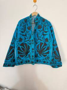 Wholesale Handmade Suzani Velvet Blouson <b>Jacket</b> Floral Embroidery Reversible Design <b>Mandarin</b> <b>Collar</b>-Women's Winter Outerwear - Product Image 4