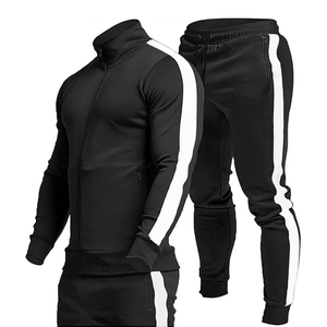 Ensemble de survêtement noir pour homme avec sweat à capuche zippé et pantalon de jogging à rayures latérales, vêtements de sport décontractés - Product Image 1