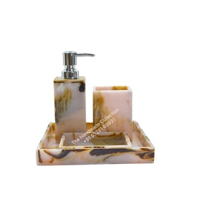Juego de Baño Portátil Ecológico de Ocho Piezas en Color Naranja, Diseño Clásico Personalizado a Base de Resina, de Alta Calidad y Hecho a Mano, para Uso en el Hogar y Hoteles - Product Image 6