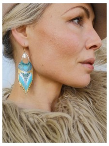 Pendientes Largos Bohemios con Flecos de Cuentas, Hechos con Micromacramé y Cuentas Miyuki, Turquesa, Patrón Colorido, Regalo para Mujer, Estilo Fiesta - Product Image 2