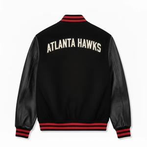 เสื้อแจ็คเก็ตผู้ชาย AT HAWKS สีดำ ทำจากผ้าขนสัตว์และผ้าแขนเสื้อแบบต่างกัน  แบบ Letterman สำหรับบาสเกตบอล - Product Image 2