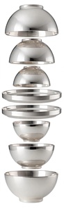 Service de table de luxe plaqué argent, 7 pièces - Bols et assiettes sphériques modernes empilables - Vaisselle empilable plaquée argent - Product Image 3
