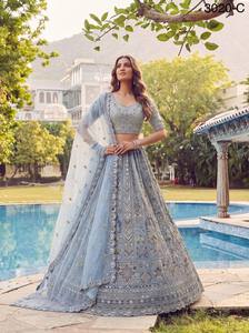 Ensemble de lehenga de mariée rose perlé avec dupatta en dentelle brodée pour femme - Product Image 3