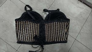 เสื้อรัดตัวสีดำและสีทอง ประดับคริสตัล - Product Image 2