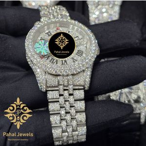 นาฬิกาเพชรสำหรับผู้หญิงสุดหรูจาก Pahal Jewels ตัวเรือนสแตนเลสทรงกลมขนาด 40 มม. ระบบควอตซ์แบบอนาล็อก สายแบบพับได้ - Product Image 4