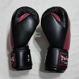 Guantes de Boxeo MMA de Precio Económico en Tendencia, Guantes de Entrenamiento Profesionales UFC Impresos, de Cuero PU Transpirable RL-BG-201 - Product Image 2