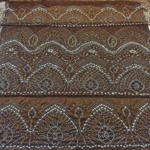 Tela Floral Bordada con Cuentas de Seda Ecológica para Mujeres Africanas, Prenda Tradicional Elegante con Pedrería para Ocasiones Especiales - Product Image 1