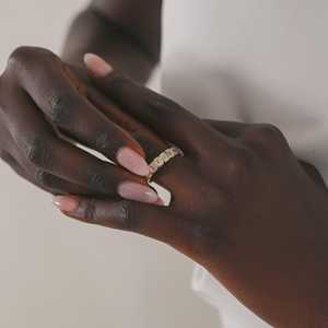 Anillo de Boda de Oro Sólido de 14K con Diamante Cultivado en Laboratorio de 2.50Ct, Certificado por IGI, Engaste de Bisel, Apilable, Delicado y Lujoso, para Aniversario - Product Image 6