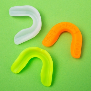 Fournisseur et fabricant en gros de protège-dents de football américain, PVC/silicone léger pour enfants et adultes - Product Image 4