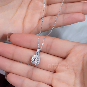 Collier pendentif exquis en diamant de laboratoire Halo Cushion, avec solitaire rond brillant et pavé, en argent sterling - Product Image 3