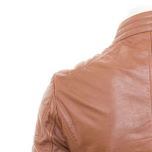 Chaqueta de Cuero para Hombre con Acabado Liso, Impermeable y Transpirable, Logotipo Frontal, Uso Diario Informal, Ajuste Cómodo, Estilo Urbano - Product Image 6