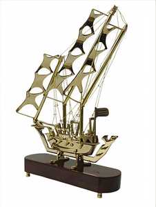 Barco de Vela de Metal con Acabado Dorado para Decoración de Mesa de Oficina en Casa, Adorno Náutico y Producto de Regalo - Product Image 2
