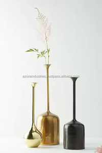 Florero decorativo moderno para mesa de hierro, tamaño personalizado, Marrón antiguo, color brillante, venta al por mayor, personalizable por Azora Industries - Product Image 3