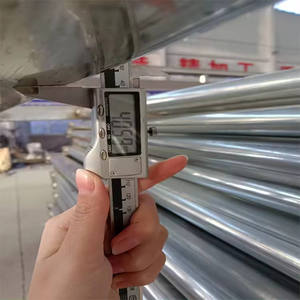 Vente en gros de poteaux de portail d'allée en acier galvanisé à chaud, personnalisés, pour clôture tubulaire métallique carrée de sécurité, fabriqués au Vietnam, avec modélisation 3D OEM - Product Image 6