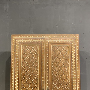 La Mejor Colección de Armarios de Madera con Incrustaciones Florales Hechas a Mano, Arte Antiguo del Himalaya - Product Image 3