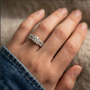 HongKong Good Quality Twist Design Prong Setting 18k White Gold Real Diamond Fine Jewelry Semi Mount Engagement Rings for Women - Product Image 3