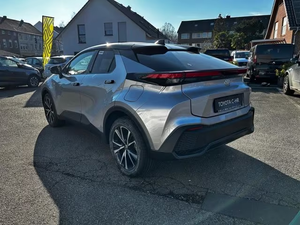 Toyota C-HR 2.0 Híbrido Enchufable 2x4 NG Team Deutschland SUV con Volante a la Izquierda, Gasolina/Eléctrico, Automático, Vehículo de Nueva Energía - Product Image 4