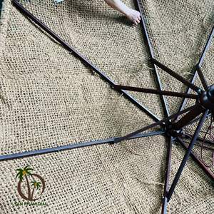 Parasol écologique et durable en fibre de coco et bois, tissé à la main, de la marque Coco, pour usage extérieur - Product Image 4
