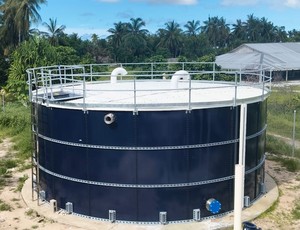 ถังเก็บน้ำสำเร็จรูป PREFAB TANKS ความจุ 2000 ลูกบาศก์เมตร เส้นผ่านศูนย์กลาง 16.29 เมตร x สูง 7.20 เมตร สีน้ำเงินเข้ม พร้อมราวกันตกเหล็ก รับประกัน 2 ปี - Product Image 1
