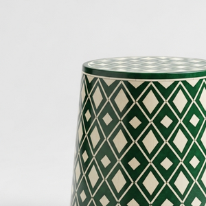 Mesa Auxiliar Redonda con Incrustaciones de Hueso Verde, Hecha a Mano, con Patrón Geométrico de Diamantes, Taburete Decorativo Tipo Tambor - Product Image 3