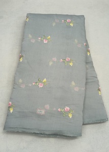 Tela de Seda Mul Chanderi con Bordado de Hilos Multicolores para Prendas Étnicas Femeninas, Peso Medio, 44 Pulgadas, 54 GSM, Tejida en India - Product Image 5