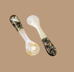 Cuchara Artesanal Económica de Nácar Natural, con Mango de Concha de Ostra y Abulón, Utensilio de Mesa para Hoteles y Restaurantes - Product Image 2
