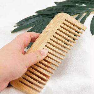 Brosses à cheveux en bois de neem et bambou avec logo personnalisé, vente en gros, peigne large, brosse démêlante en bambou pour cheveux bouclés - Product Image 3