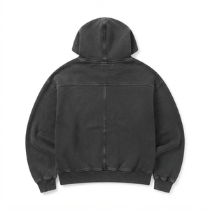 Sweat à capuche gris anthracite personnalisé, coupe oversize courte, avec coutures à panneaux, style streetwear - Product Image 2