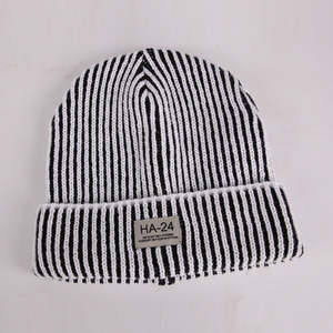 Gorros de Invierno de Punto Retro Cortos al por Mayor OEM 2026, Gorros de Crochet Clásicos de Alta Calidad con Logotipo Personalizado - Product Image 6