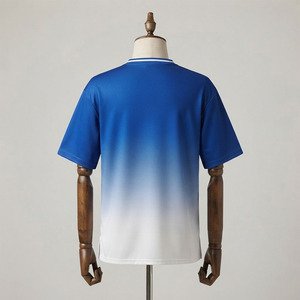 Camiseta Sorority Extra Grande con Degradado Azul y Blanco Personalizada para Mujer, Corte Holgado, Cuello en V, Ropa Universitaria Griega, Algodón de Alta Calidad - Product Image 2