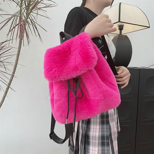 Mochila de Piel Sintética Personalizada con su Propio Diseño para Mujer, Hecha en Pakistán, Mochila de Piel Sintética de Color Sólido - Product Image 5