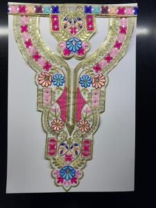 Patchs à coudre en organza dentelle miel à col rond avec broderie de sequins pour saris, robes, chemisiers et kurtis pour femmes - Product Image 2