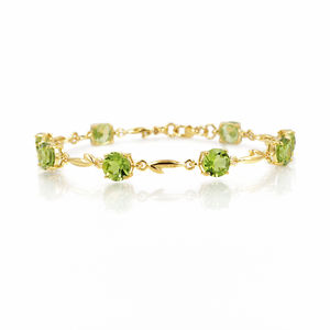 Pulsera de Plata de Ley 925 con Dije de Pez y Peridoto Redondo, 8 Piedras Naturales, Chapado en Oro de 1 Micrón y Rodio - Product Image 1