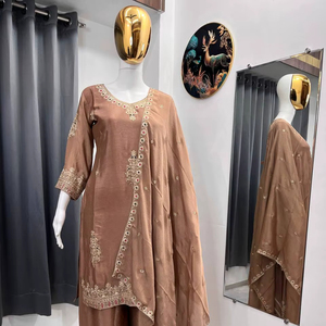 La Mejor Ropa Festiva de Estilo Indio, Colección de Diseñador en Seda Chinon Pura con Bordado y Lentejuelas, Traje Sharara - Product Image 1