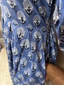 ชุดเดรสพิมพ์ลายด้วยมือ ผ้าฝ้ายอินเดีย เสื้อคลุมยาวแบบอินเดีย ชุดเดรสพิมพ์ลายด้วยมือ คอวี แขนยาว ชุดเดรสพิมพ์ลายดอกไม้ - Product Image 3