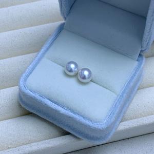 Boucles d'oreilles en perles d'eau douce naturelles de haute qualité 7-8 mm de Zhuji, polyvalentes, à haute brillance, avec une beauté aurora presque parfaite - Product Image 4