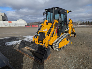 รถตักล้อยาง JCB 1CXT มินิ ลอร์เดอร์ ขนาด 2 ตัน พร้อมปั๊มไฮดรอลิก KYB มือสอง รถตักหน้าขุดหลังแบบตีนตะขาบ ลดราคาพิเศษ จัดส่งรวดเร็ว - Product Image 1