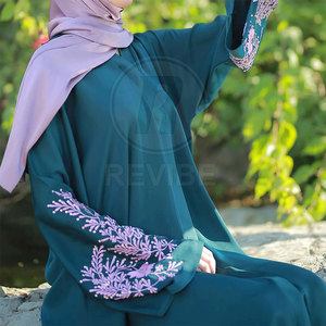Abaya de qualité supérieure pour femmes, idéale pour la prière et les tenues quotidiennes décontractées. - Product Image 5