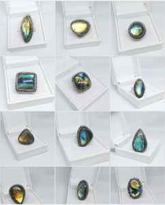 แหวนลาบราดอไรต์สีน้ำเงินธรรมชาติคุณภาพพรีเมียม ประดับด้วยอาเกต ดีไซน์ทันสมัย ยอดนิยม เครื่องประดับคริสตัลแท้ ผู้จัดจำหน่ายอัญมณีแท้จำนวนมาก - Product Image 3