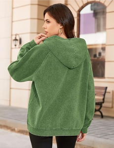 Sudadera con Capucha Extra Grande de Alta Calidad – Tela Suave, Corte Holgado y Perfecta para Colecciones Casuales y de Streetwear - Product Image 5