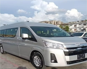 Toyota HiAce Usada en Buen Estado, Modelo 2019, 15 Asientos, Techo Alto, Disponible con Volante a la Izquierda y Derecha - Product Image 4