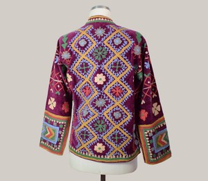 Chaqueta de terciopelo bordada color borgoña para mujer, con diseño floral, estilo bohemio, manga larga, cuello alto, ropa de abrigo para invierno - Product Image 5