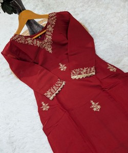 ชุดปักลายแฟนซีมูล ชานเดรี พร้อมผ้าคลุมไหล่ สำหรับงานเทศกาล ราคาขายส่ง เสื้อผ้าชาติพันธุ์ สีแดง - Product Image 3